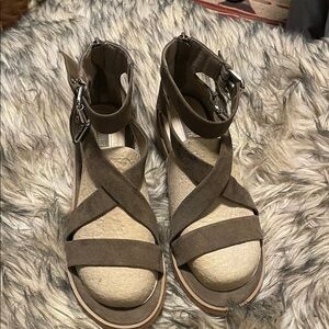 Forever 21 Brown Cross-Strap Sandals